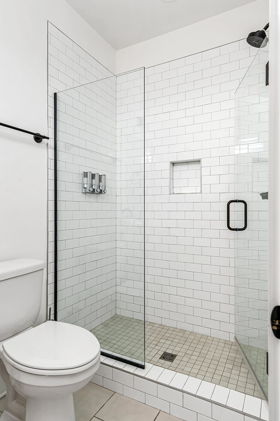 Furnished Finder property 690460_1 photo 12
