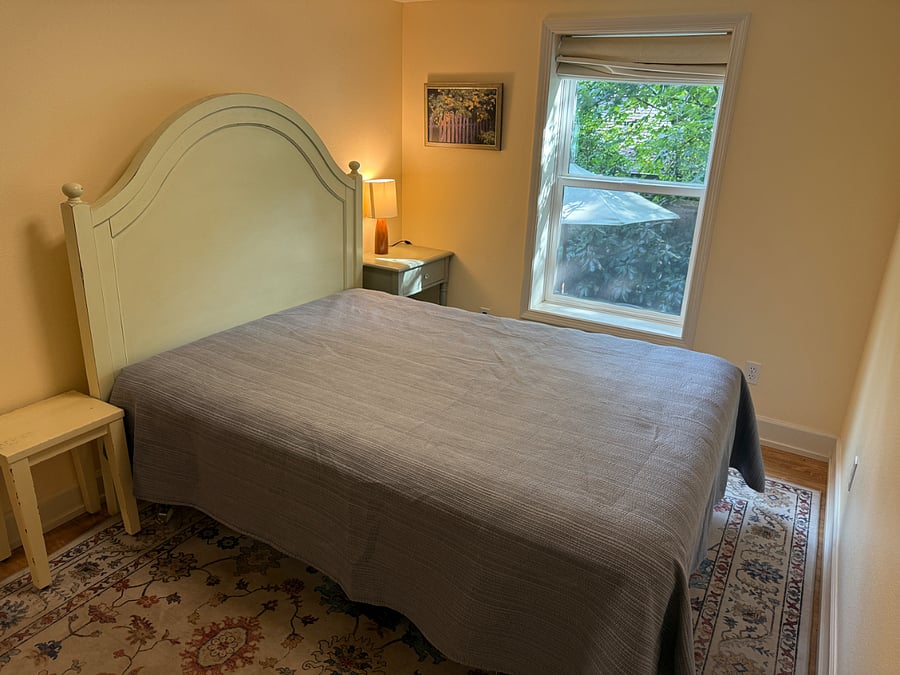 Bedroom Pic 2