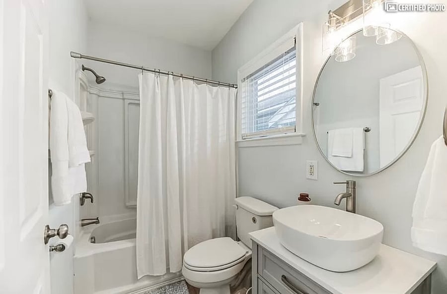 Primary ensuite bathroom