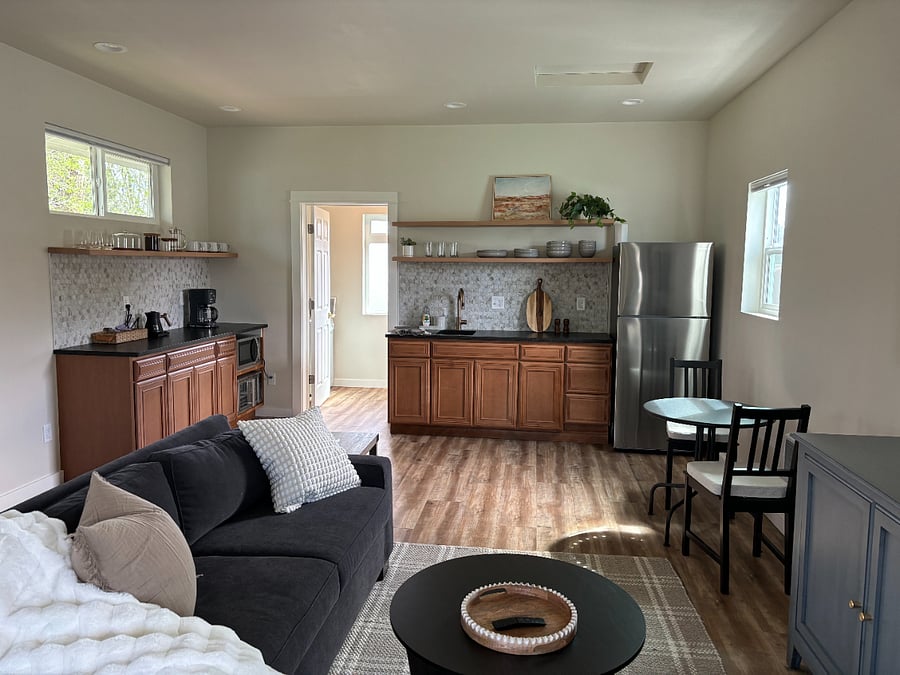 Furnished Finder property 690832_1 photo 3
