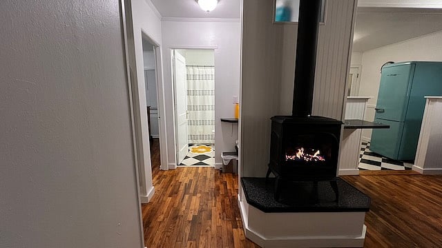 Living room: Natural Gas fireplace, view to bathroom and kitchen.