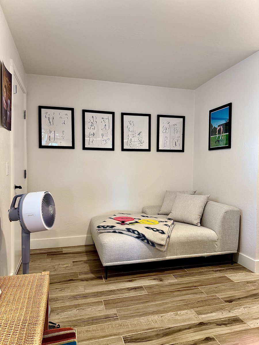 Bonus room with an Office and dining table.