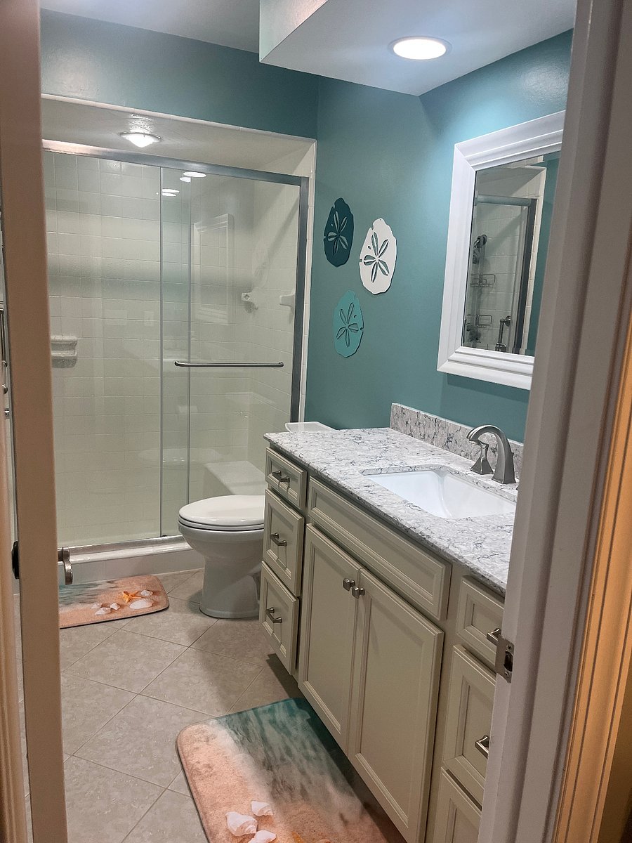 Master bath.
