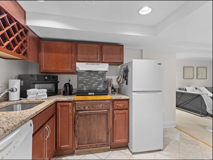 Furnished Finder property 691079_1 photo 4