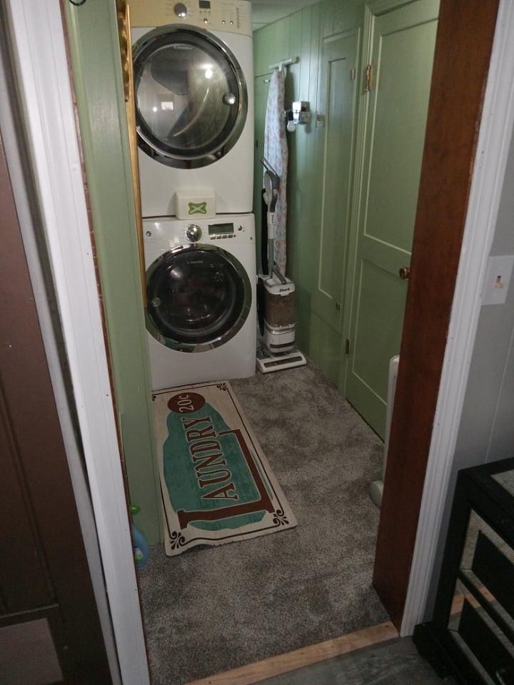 Furnished Finder property 691105_1 photo 17