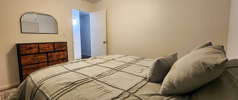 Queen Bedroom