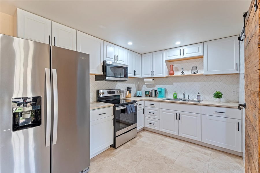 Furnished Finder property 691400_1 photo 5