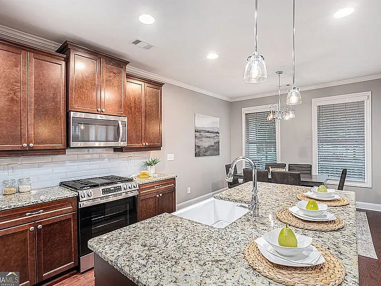 Furnished Finder property 691405_1 photo 24