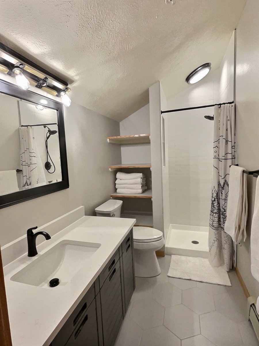 In-suite bathroom for loft bedroom.