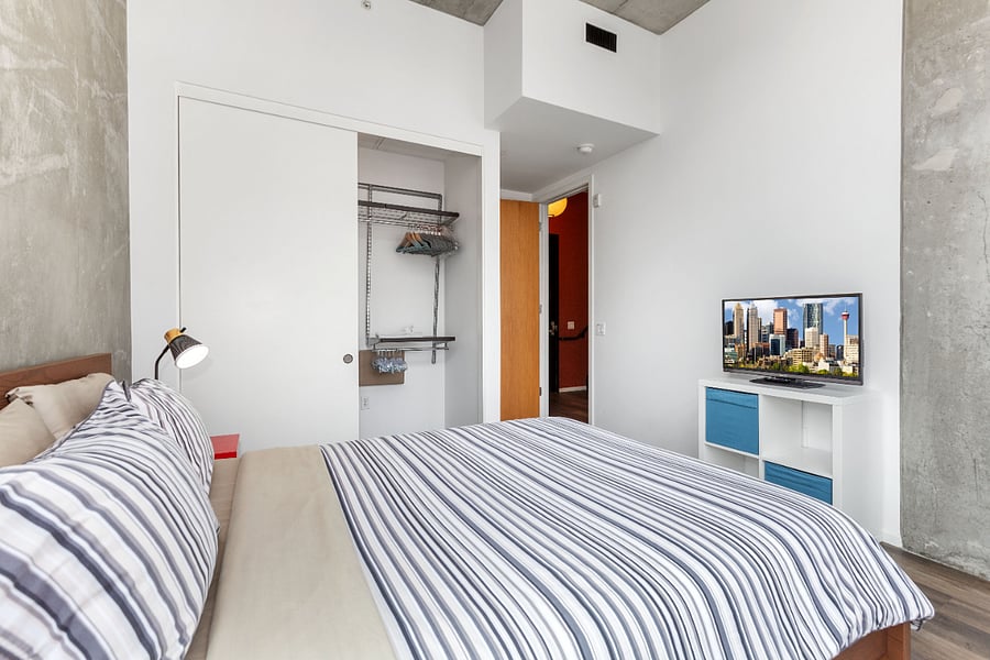Master bedroom, Queen bed