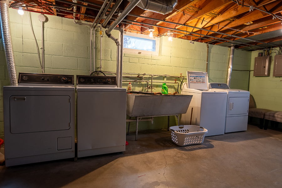 Washer/Dryer in basement