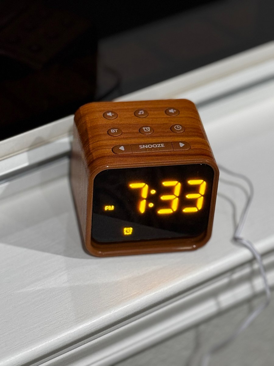 Clock/ white noise/speaker/alarm clock
