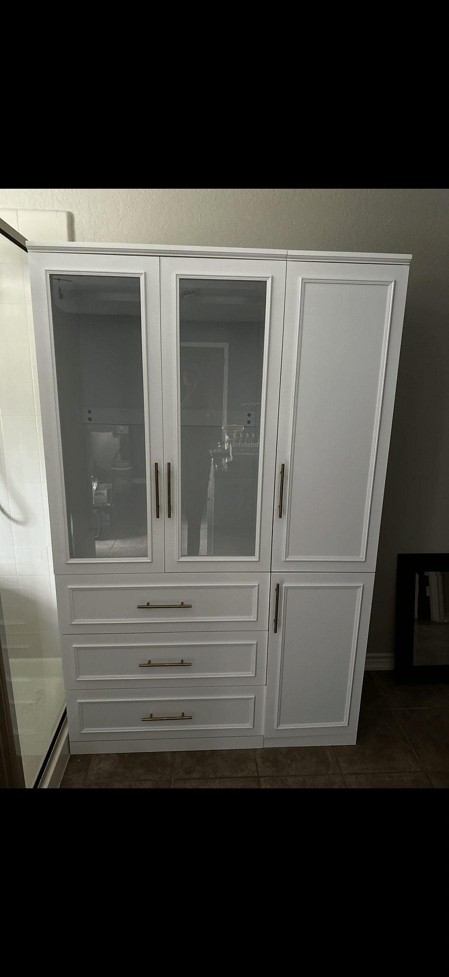 Wardrobe 