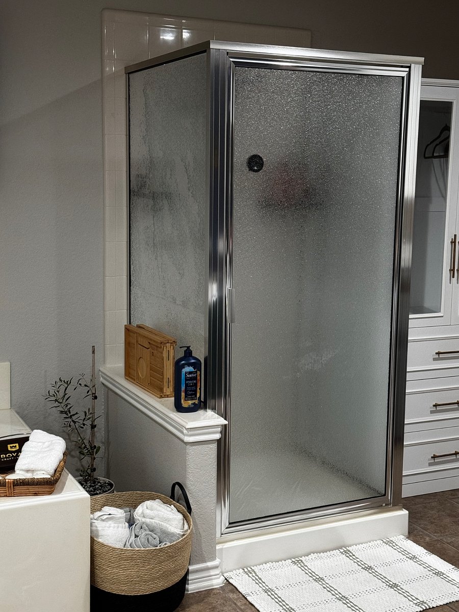 Guest shower