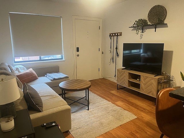 Furnished Finder property 691796_1 photo 3