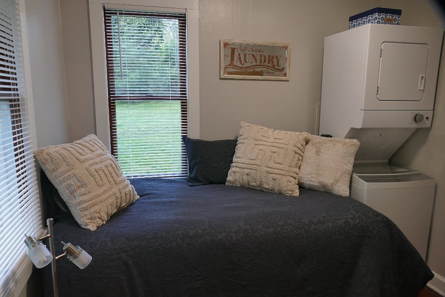 Furnished Finder property 692106_1 photo 11