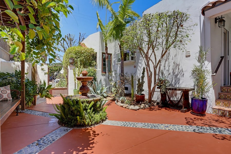 500 sq ft private courtyard, a true second living room