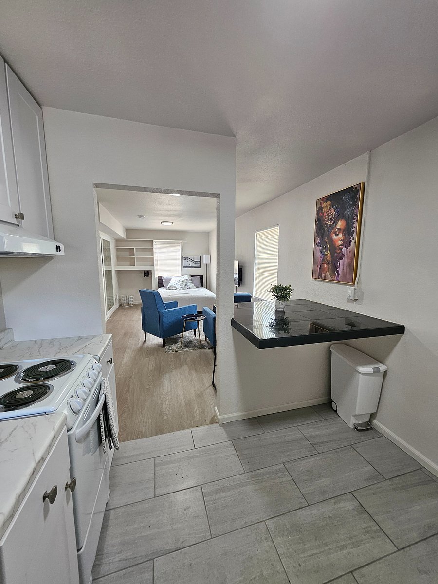 Furnished Finder property 692254_2 photo 3