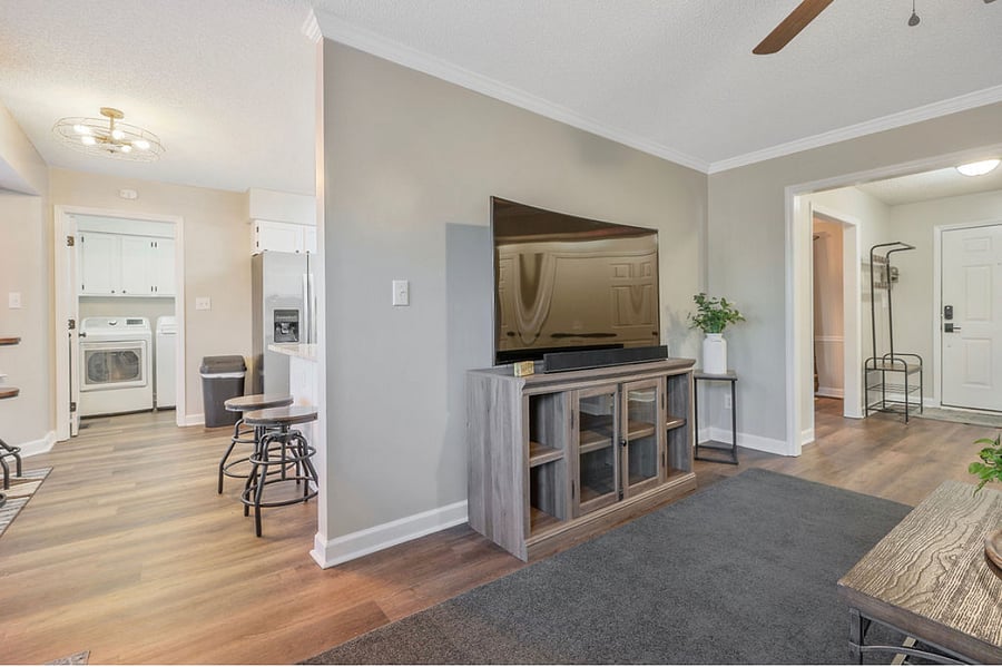 Furnished Finder property 692456_1 photo 3