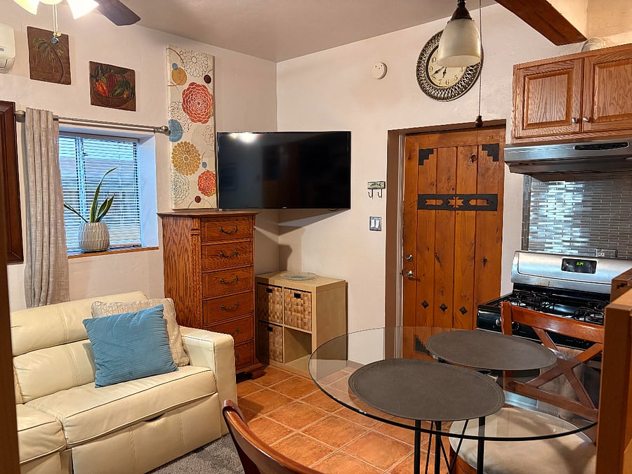 Furnished Finder property 692500_1 photo 5