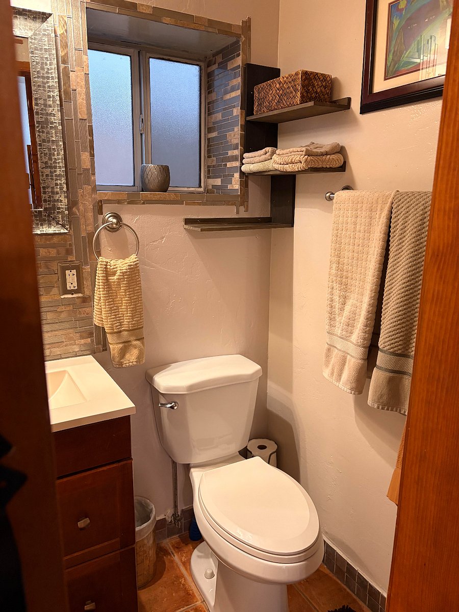 Furnished Finder property 692500_1 photo 13