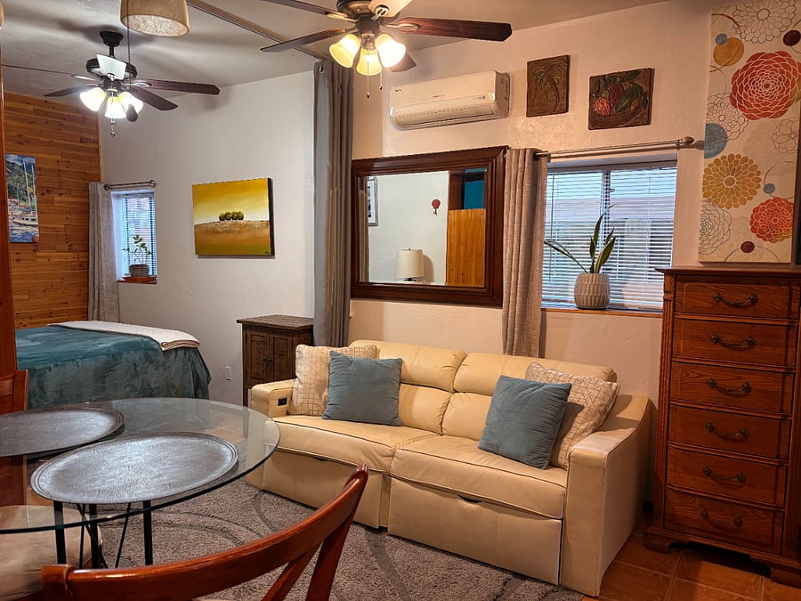 Furnished Finder property 692500_1 photo 3
