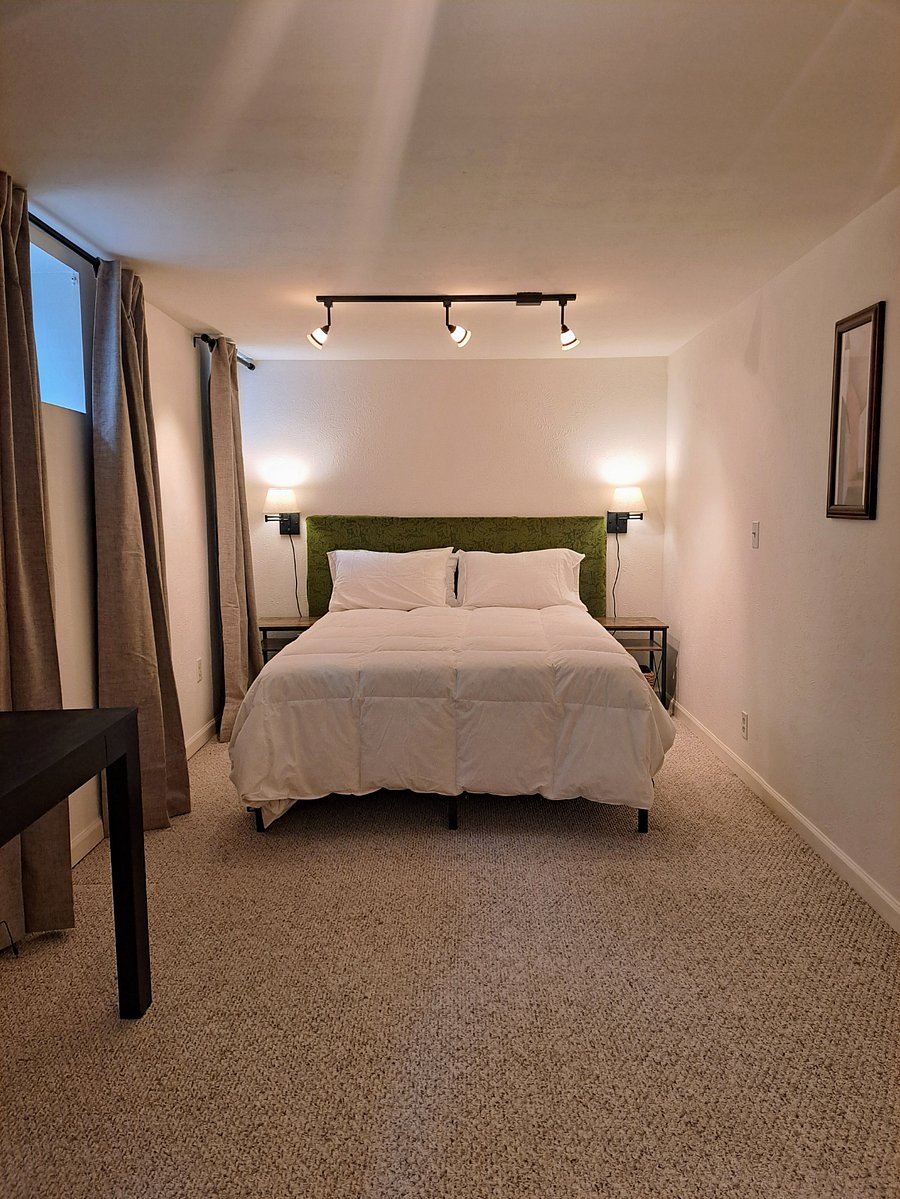 Furnished Finder property 692524_1 photo 3