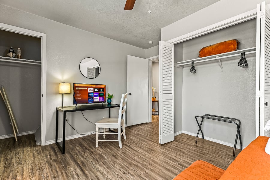 Furnished Finder property 692525_2 photo 25