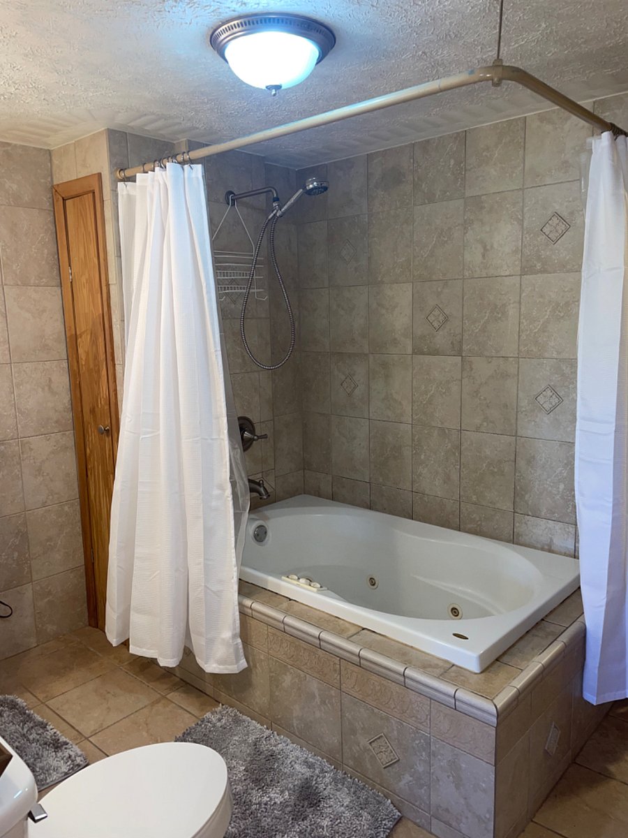 Furnished Finder property 692575_1 photo 3