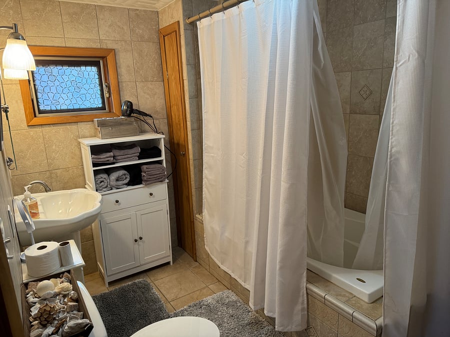 Furnished Finder property 692575_1 photo 12