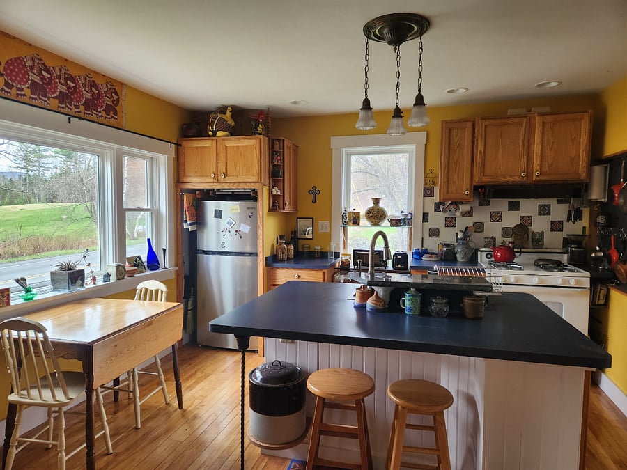 Furnished Finder property 692580_1 photo 2