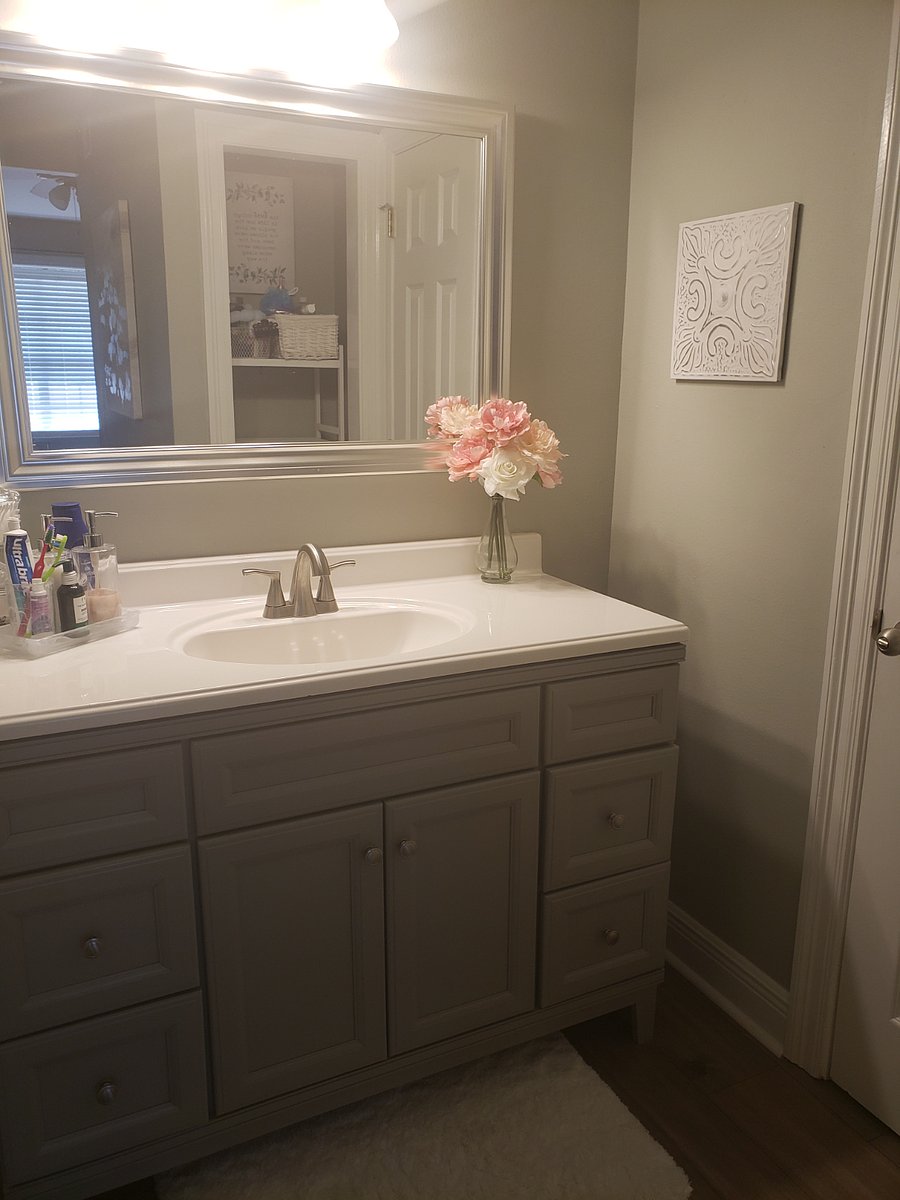 Master Jack and Jill vanity area