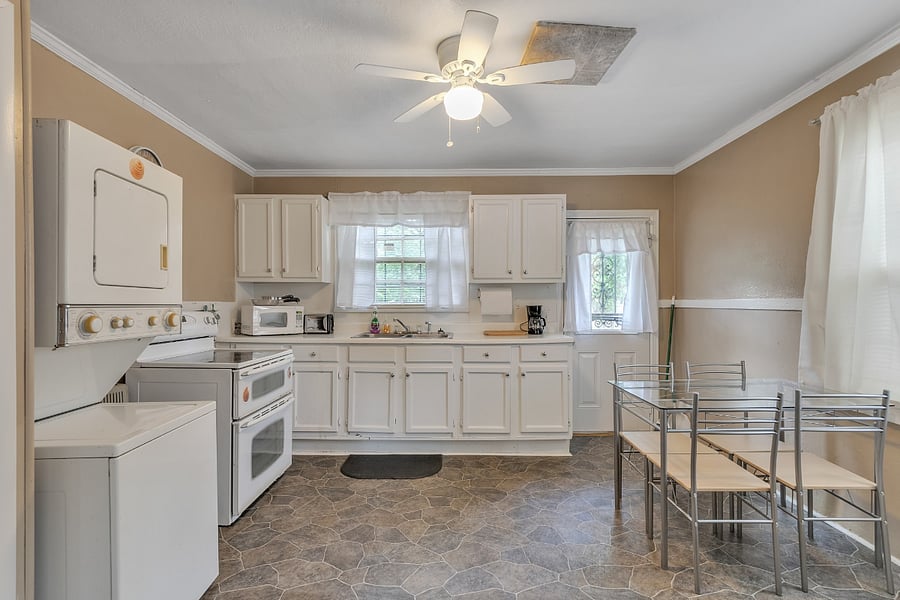 Furnished Finder property 692749_1 photo 17