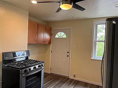 Kitchen - gas stove