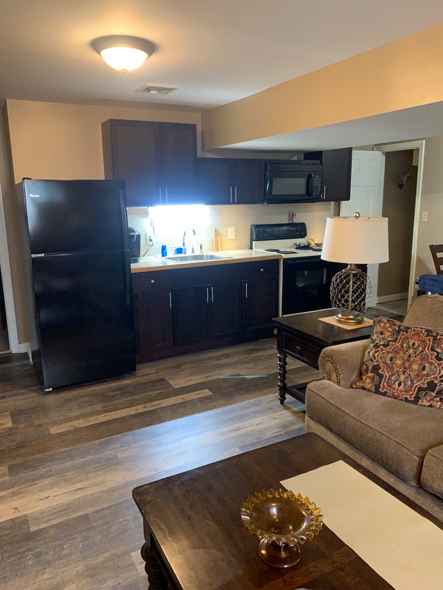 Full kitchen