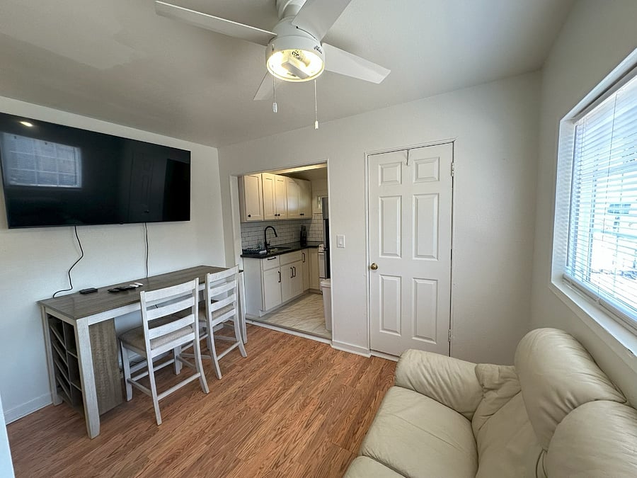 Furnished Finder property 692830_2 photo 6