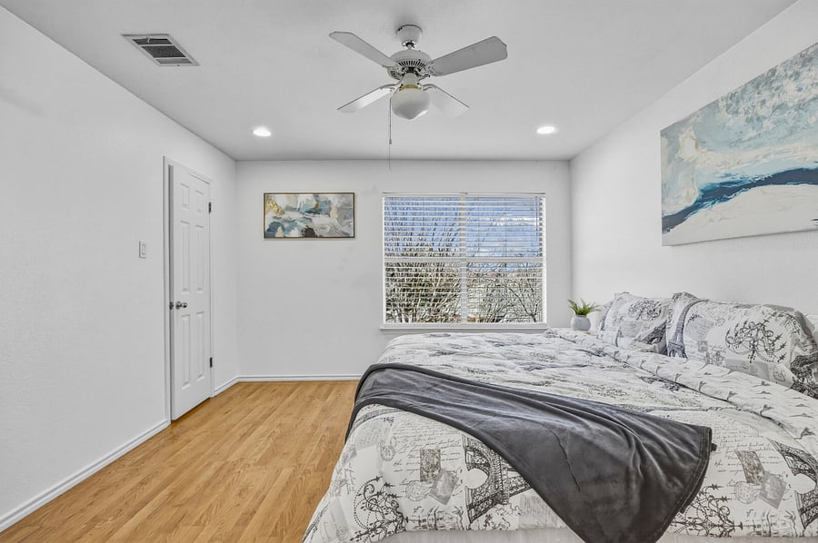 Furnished Finder property 692837_1 photo 29