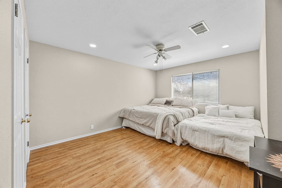 Furnished Finder property 692837_1 photo 30