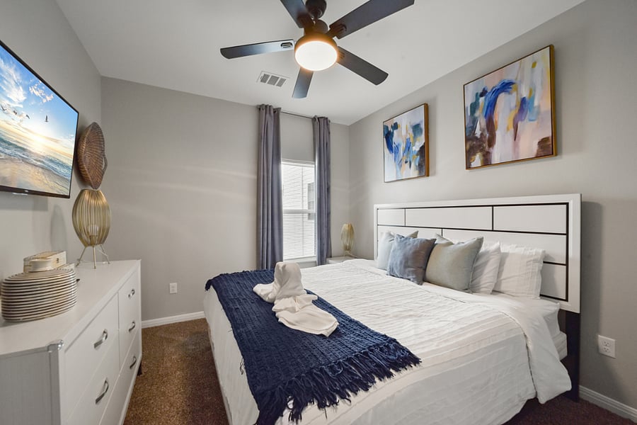Bedroom #2 with King size bed