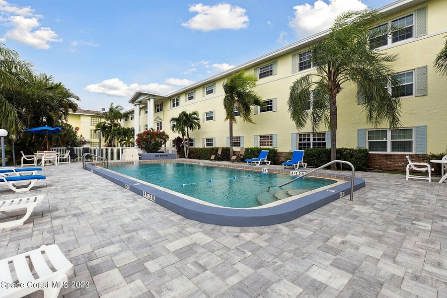 Furnished Finder property 692882_1 photo 17
