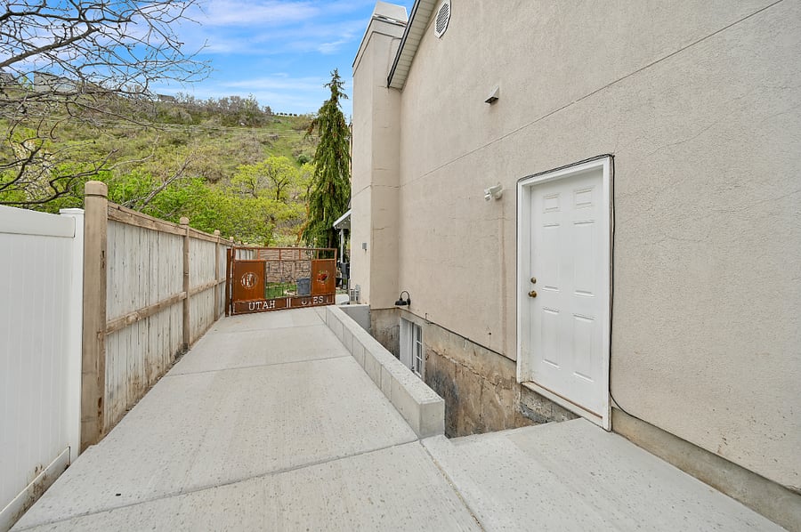 Furnished Finder property 692915_1 photo 26