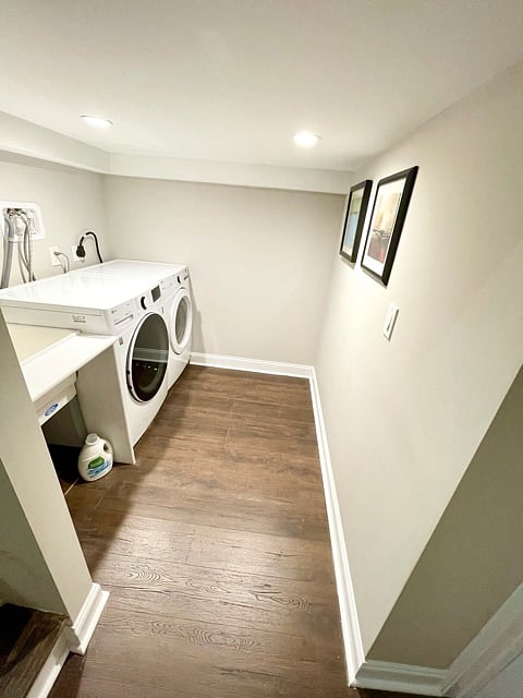 Free onsite laundry (washer & dryer with mud sink)