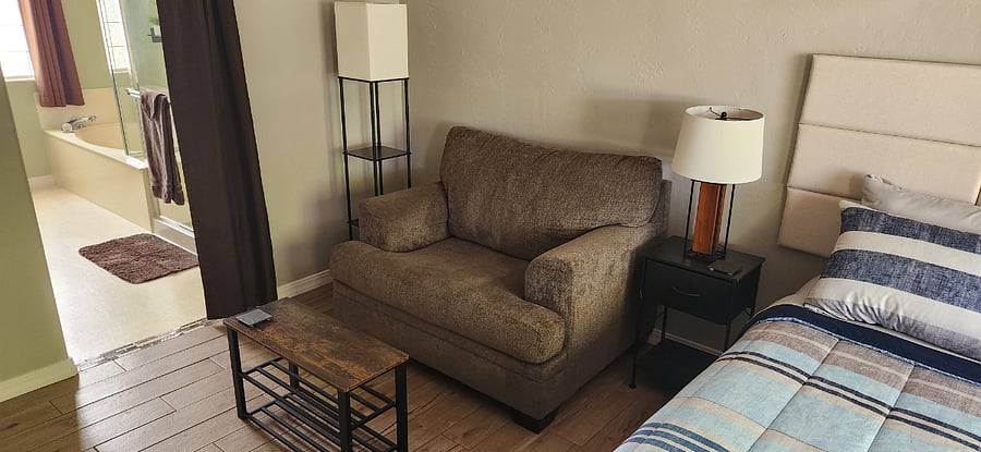 Furnished Finder property 692924_1 photo 3