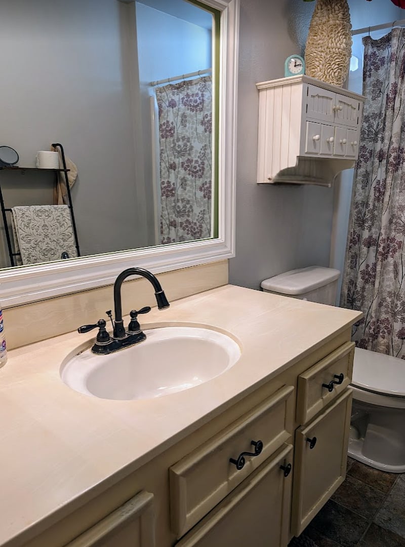 Upstairs bathroom