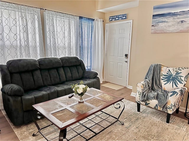 Furnished Finder property 692968_1 photo 3