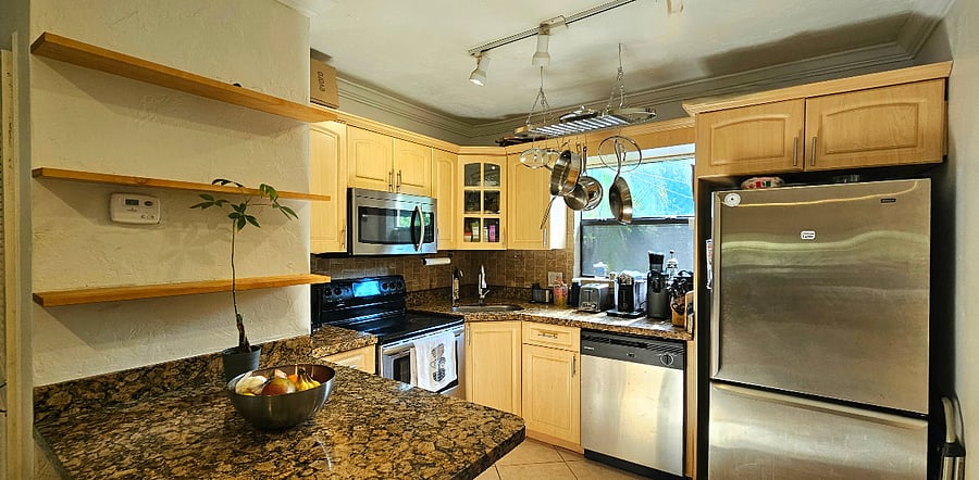 Furnished Finder property 692974_2 photo 8