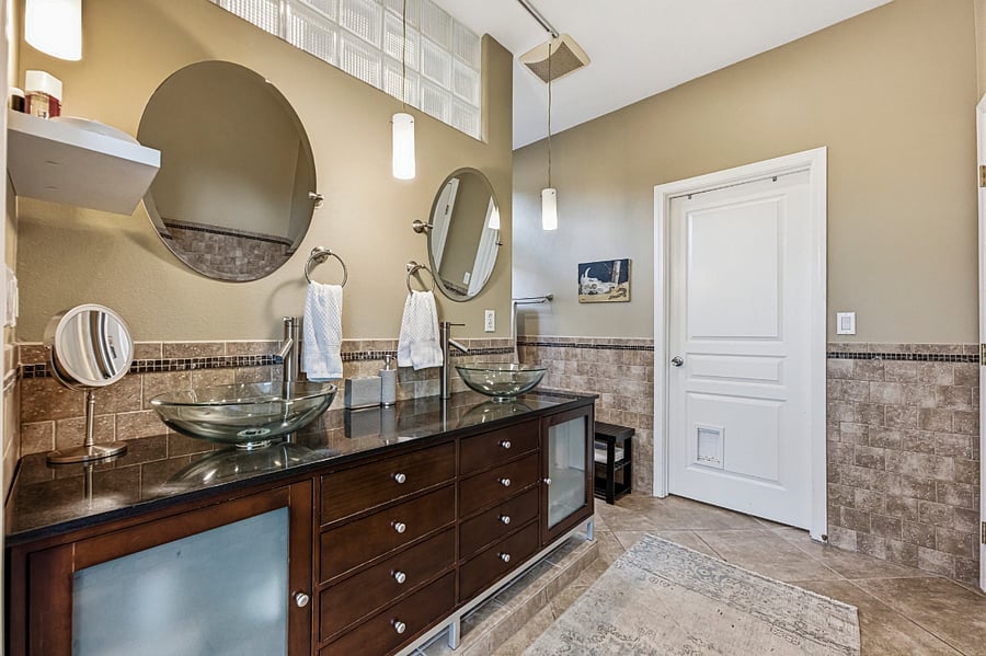 Furnished Finder property 693025_1 photo 15