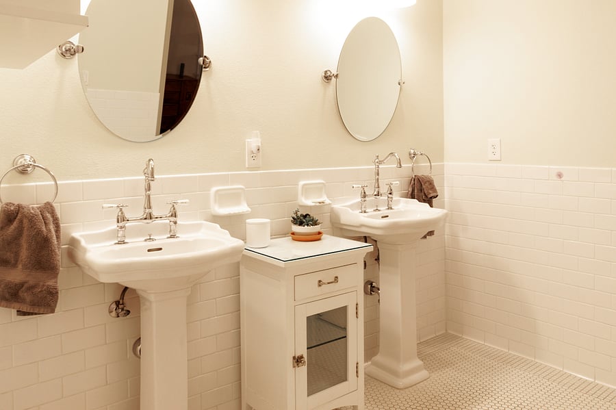 Main Bathroom Jack + Jill Sinks