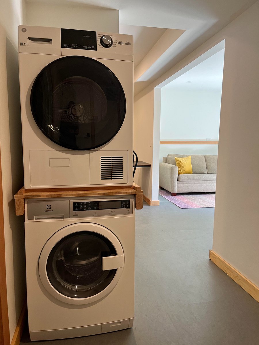 In-unit laundry 