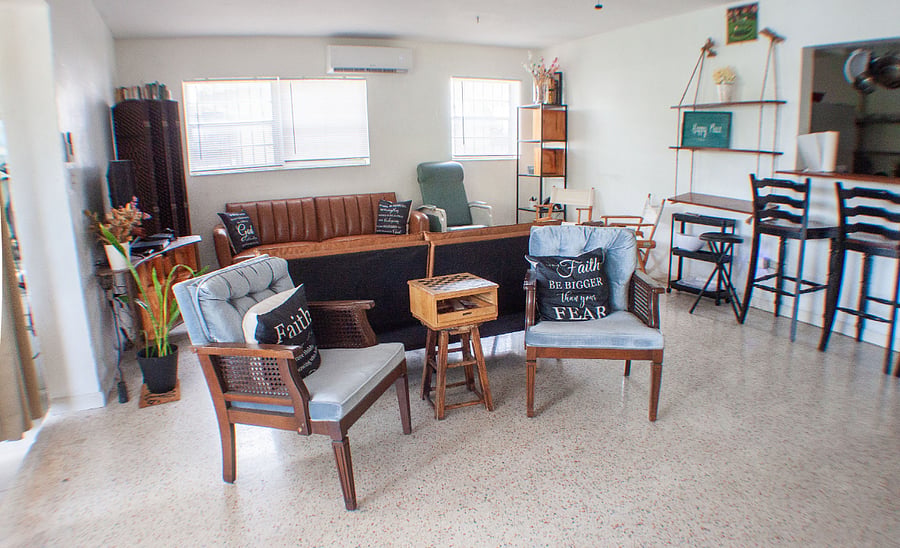 3/2 Home Living Room
$3500/month